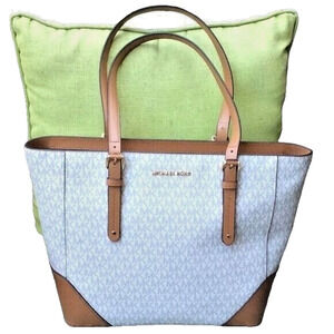Michael Kors Womens Tote Color-White/ Brown Size-@17 1/2” x 11 1/2” NWT***
